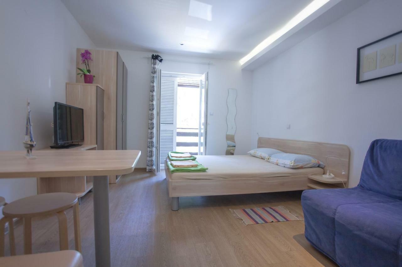 Studio Apartment - Seaview Premantura Exterior photo